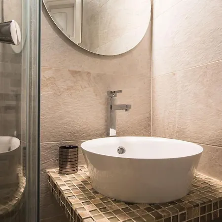 Crispi Deluxe 2 Bedroom Roma