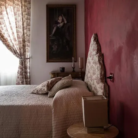 Crispi Deluxe 2 Bedroom