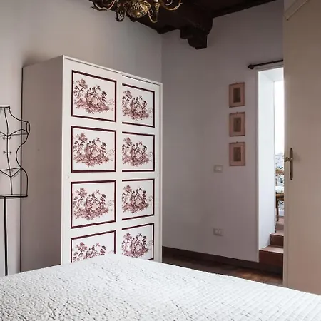 Crispi Deluxe 2 Bedroom Apartament